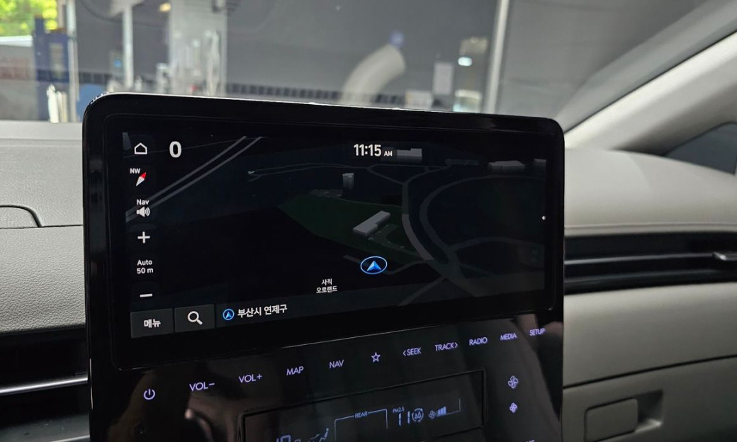 Hyundai Staria Lounge 7-Seater, 2022