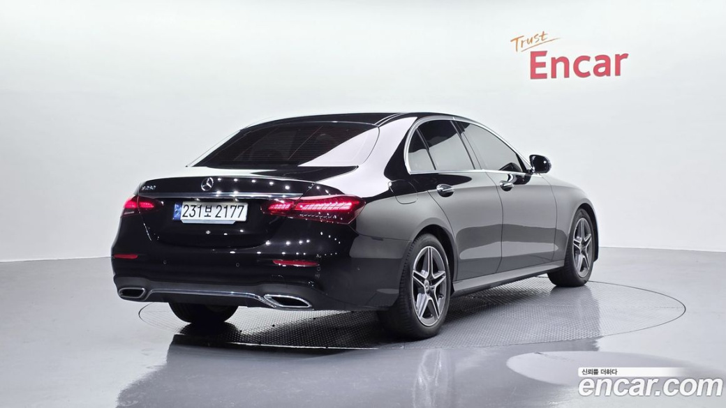 Mercedes-Benz E-Class E250 AMG Line, 2023