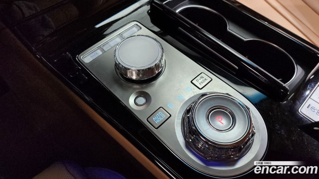 Genesis G80 Gasoline 2.5 Turbo 2WD, 2025