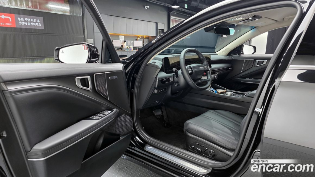 Kia K8 2.5 Gasoline 2WD, 2025