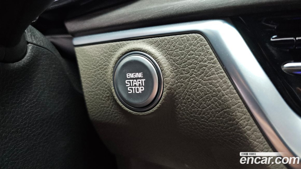 Kia Mohave Diesel 3.0 4WD 5-Seater, 2022