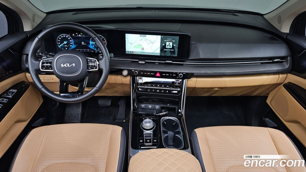 Kia Carnival 9-Seater Signature, 2023