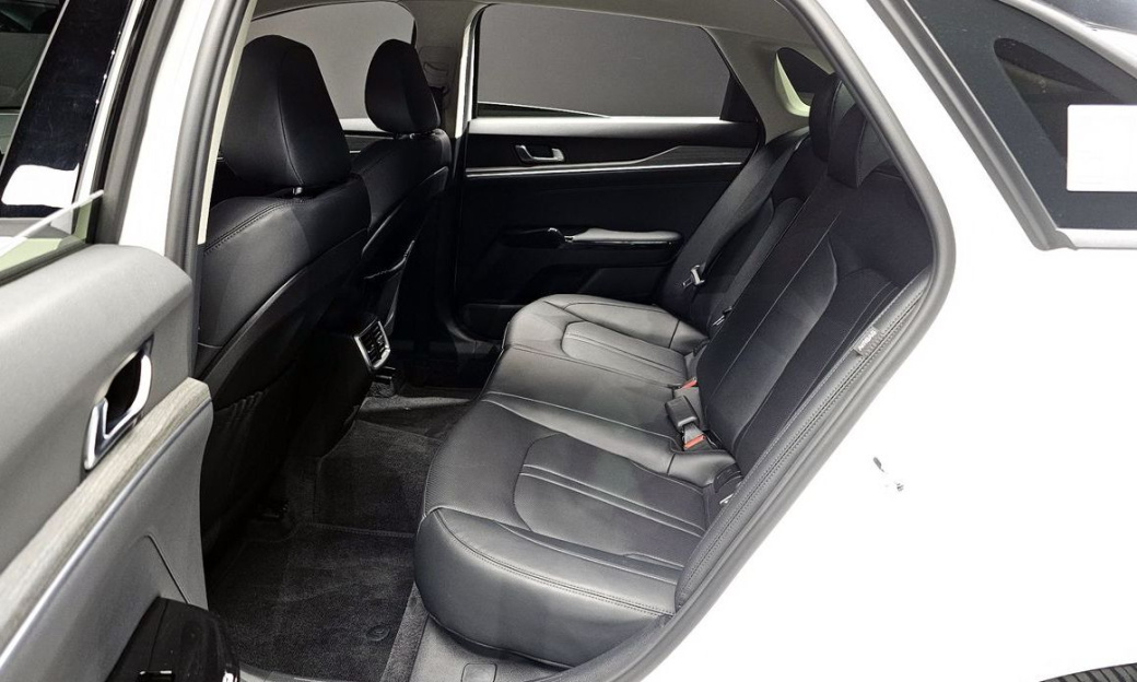 Kia K5 2.0, 2025