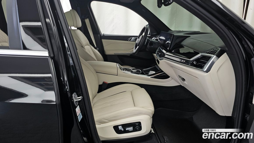 BMW X7 xDrive 40i M Sport 6STR, 2024