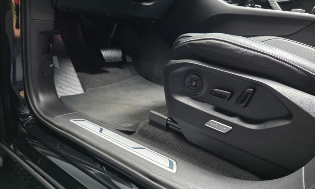 Volkswagen Touareg 3.0 TDI Prestige, 2024