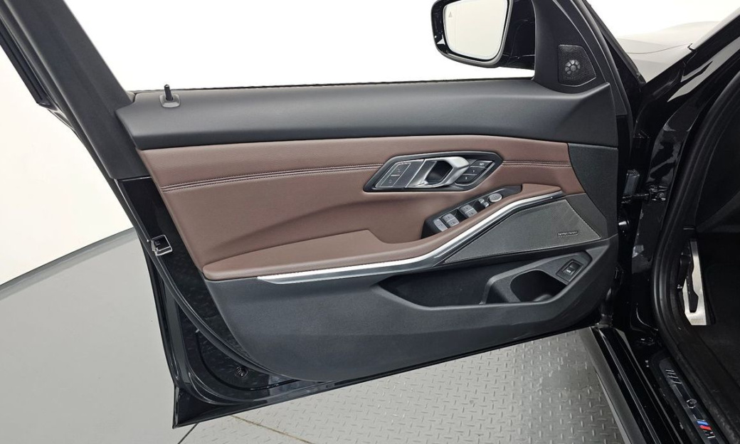 BMW 3-Series M340i xDrive Touring Pro, 2025