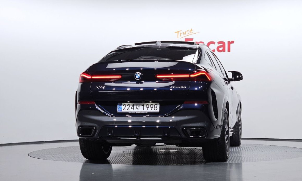 BMW X6 xDrive40i M Sport, 2025