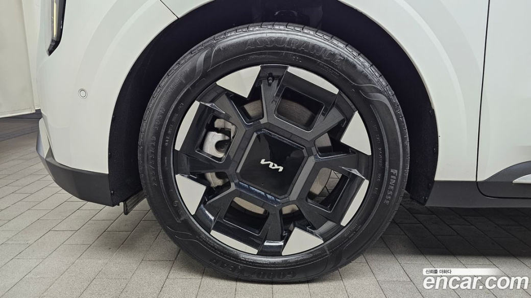 Kia Carnival 9-Seater Noblesse, 2025