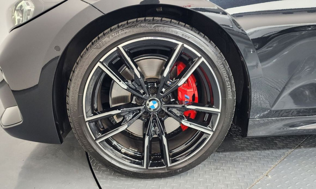 BMW 3-Series M340i Pro, 2024