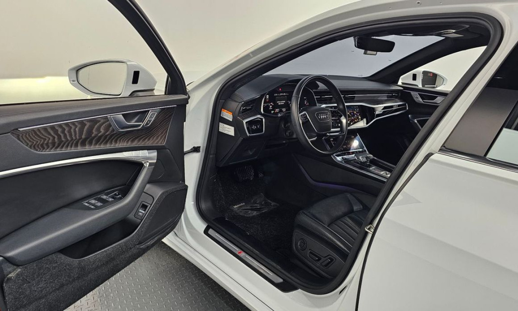 Audi A6 40 TDI Premium, 2022