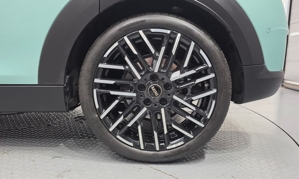 Mini Cooper 5 Door Favoured, 2025