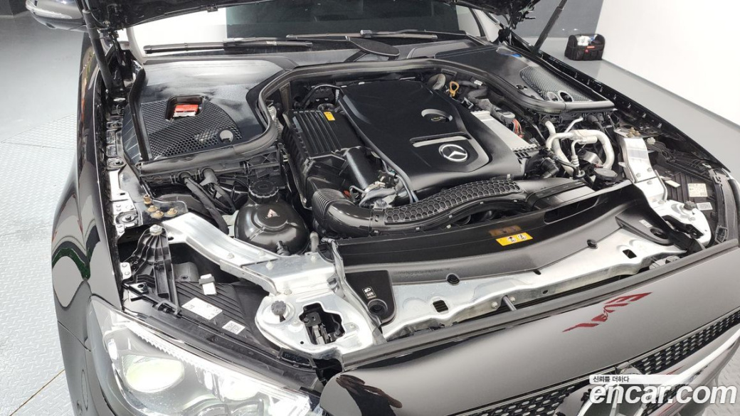 Mercedes-Benz E-Class E250 AMG Line, 2023
