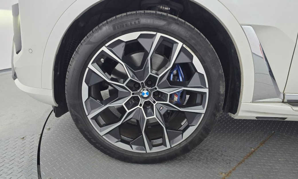 BMW X7 xDrive 40i M Sport 6STR, 2024