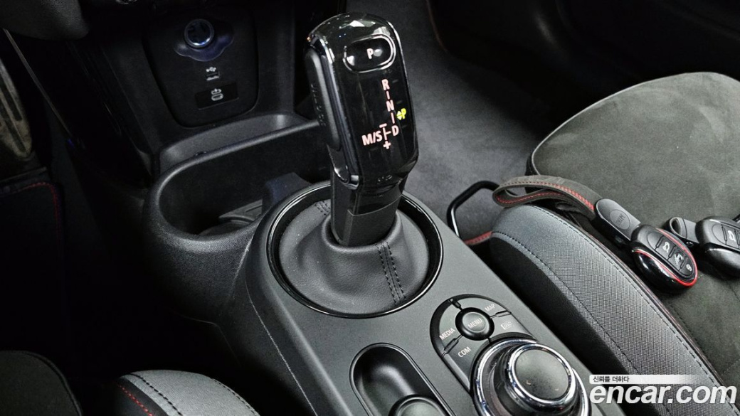 Mini Cooper JCW, 2023