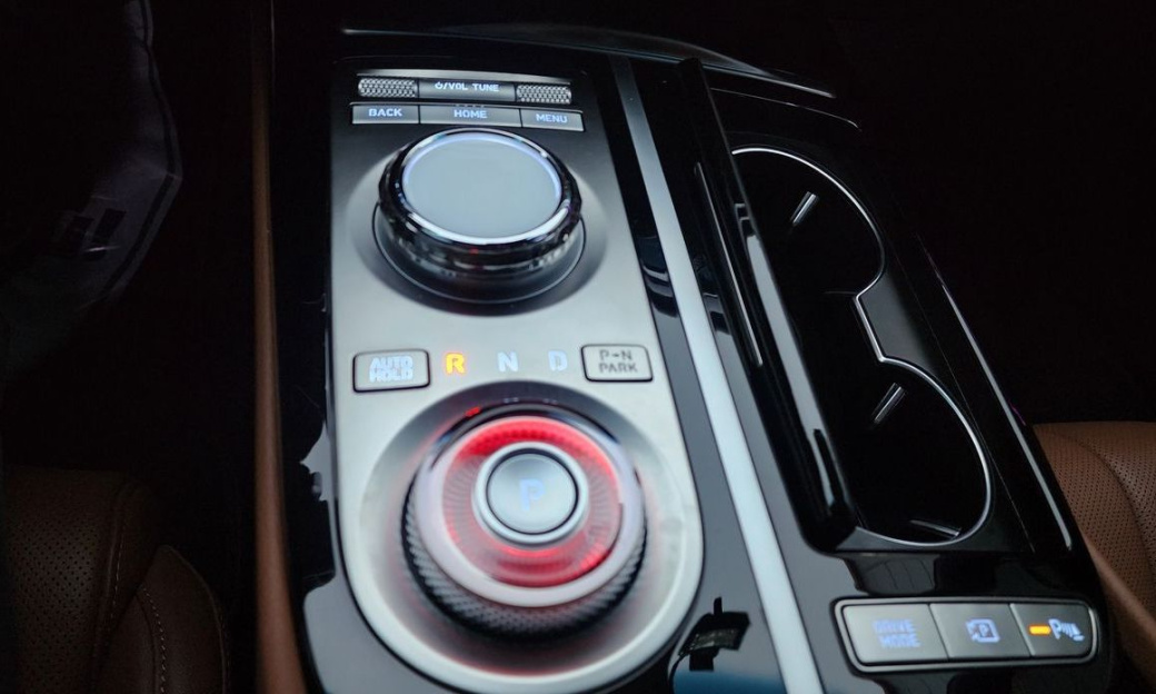 Genesis G80 Gasoline 2.5 Turbo 2WD, 2024