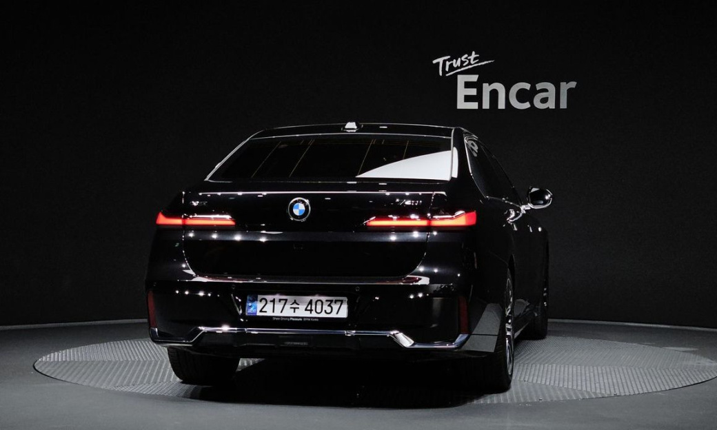 BMW 7-Series 740i xDrive M Sport, 2024