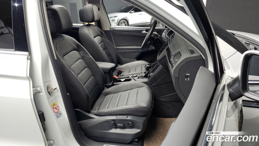 Volkswagen Tiguan 2.0 TDI 4Motion Prestige, 2023