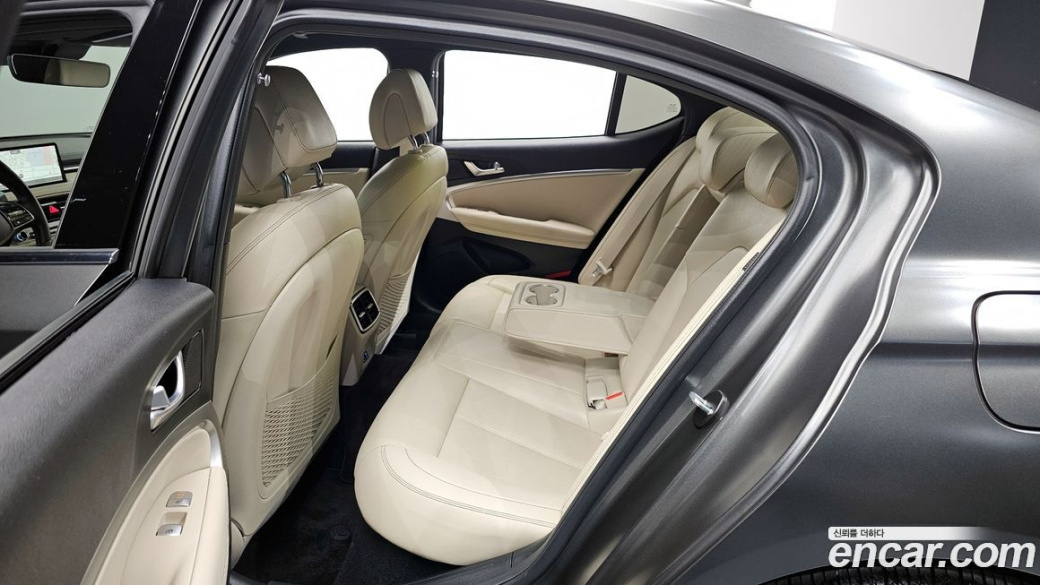 Genesis G70 Gasoline 2.5T 4WD, 2024