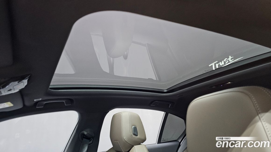 BMW 5-Series 520i M Sport, 2025