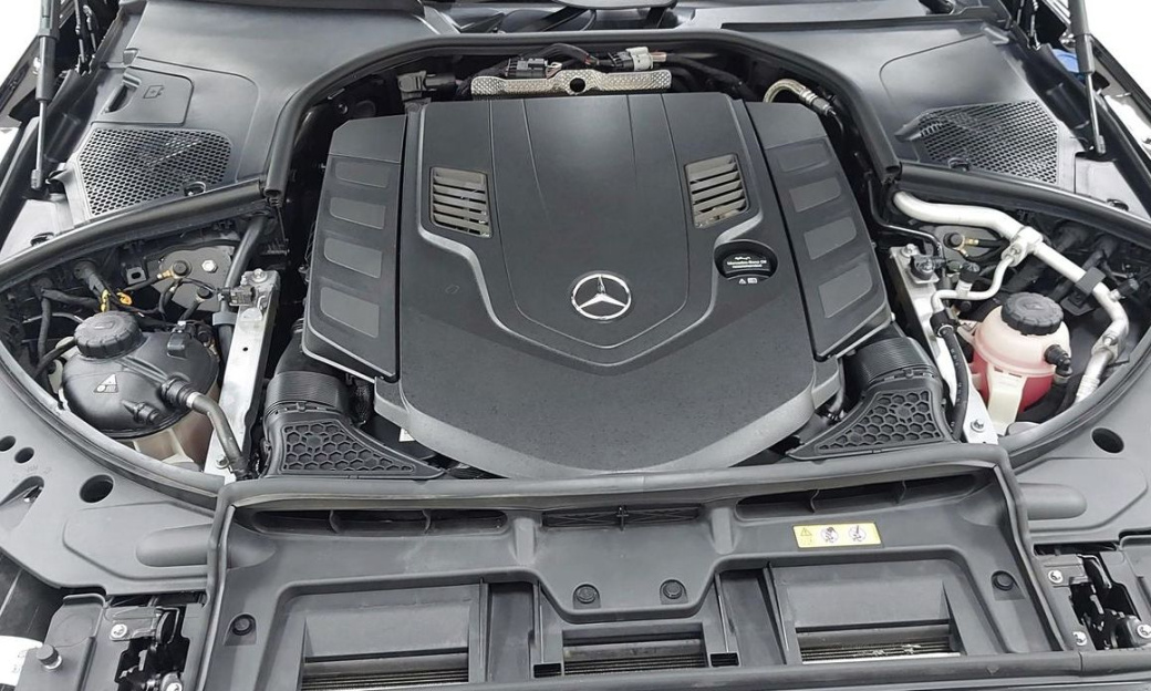 Mercedes-Benz S-Class Maybach S580 4MATIC, 2023