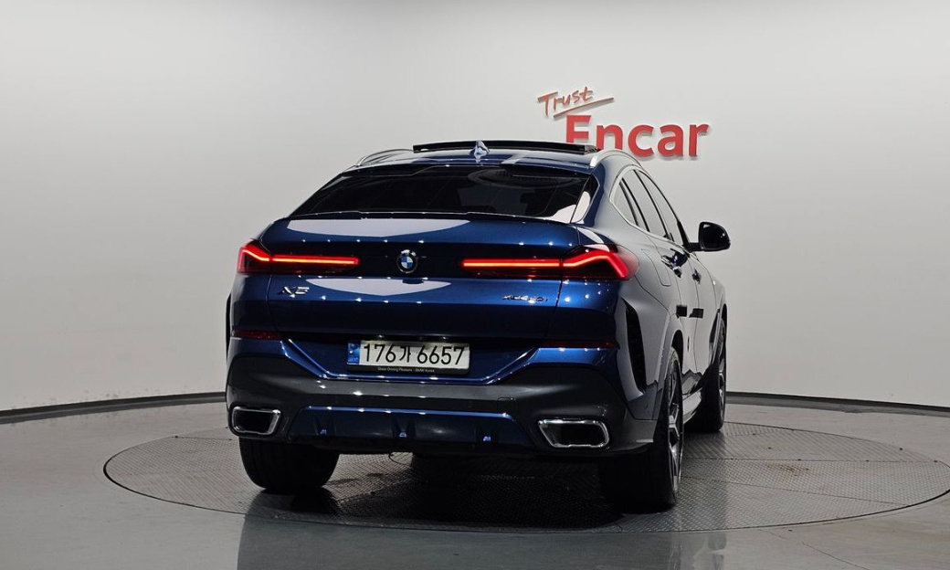 BMW X6 xDrive40i M Sport, 2023