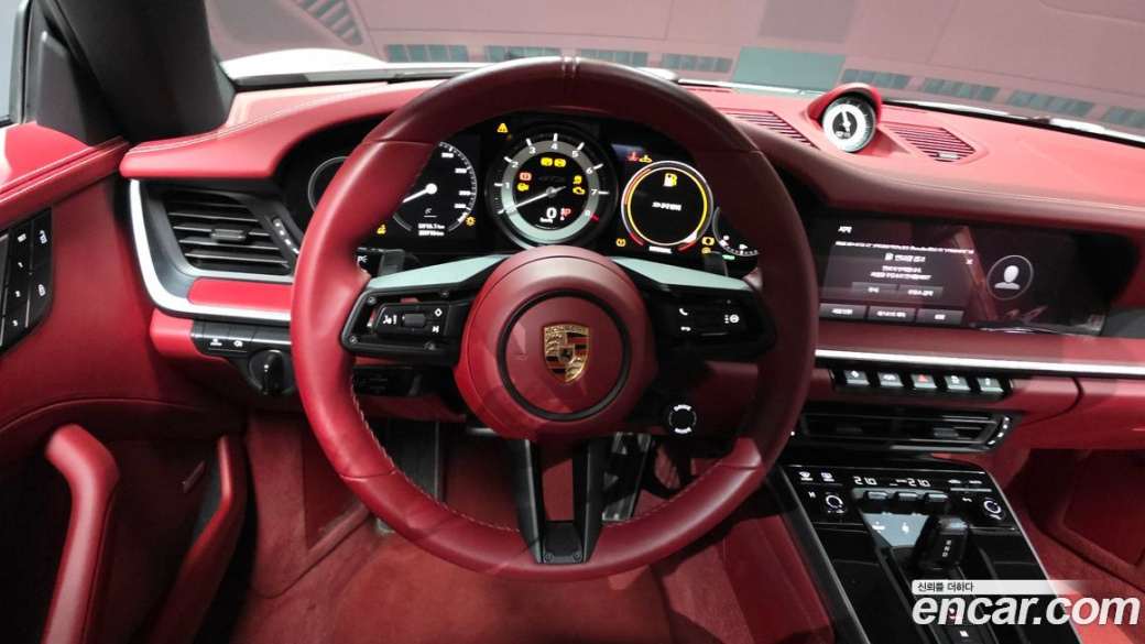 Porsche 911 Carrera GTS, 2023