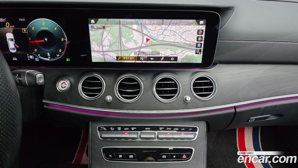 Mercedes-Benz E-Class E220d 4MATIC AMG Line, 2022