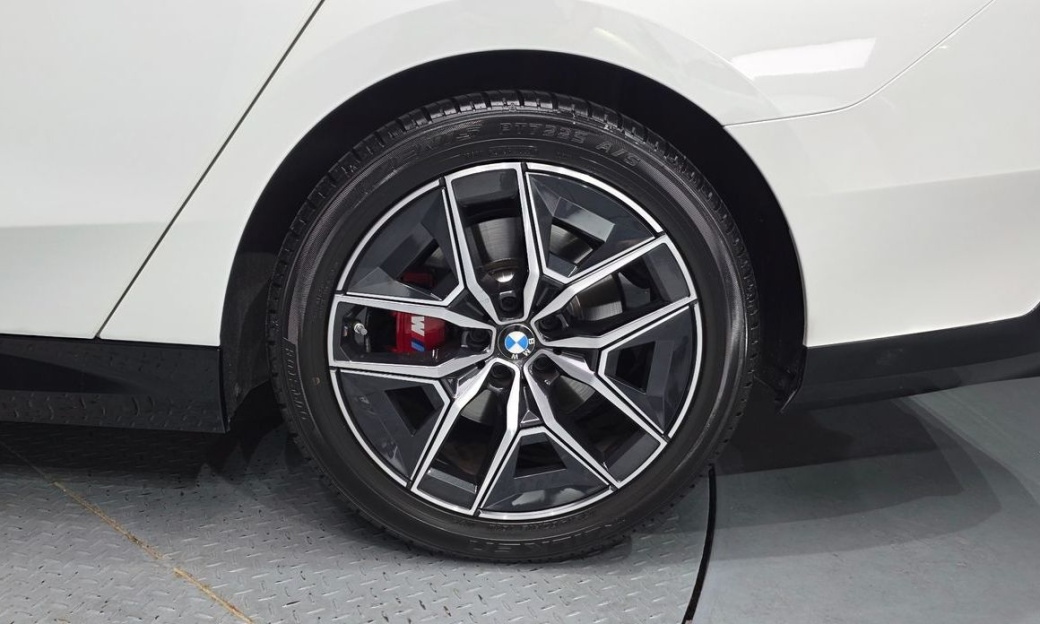 BMW 5-Series 520i Special Edition, 2024