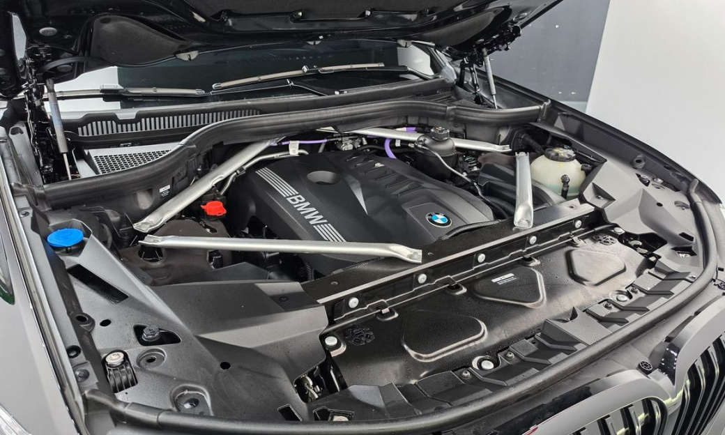 BMW X7 xDrive 40i M Sport 6STR, 2025