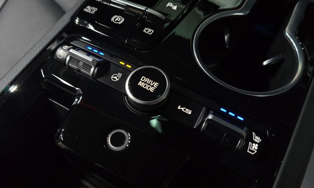 Kia K5 2.0, 2025