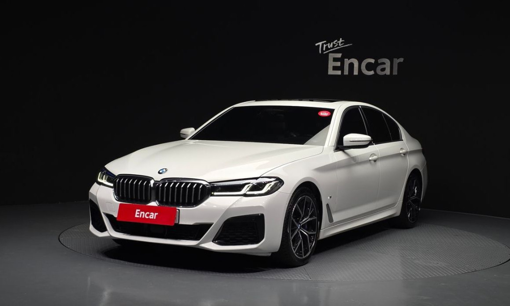 BMW 5-Series 530i xDrive M Sport Package, 2023