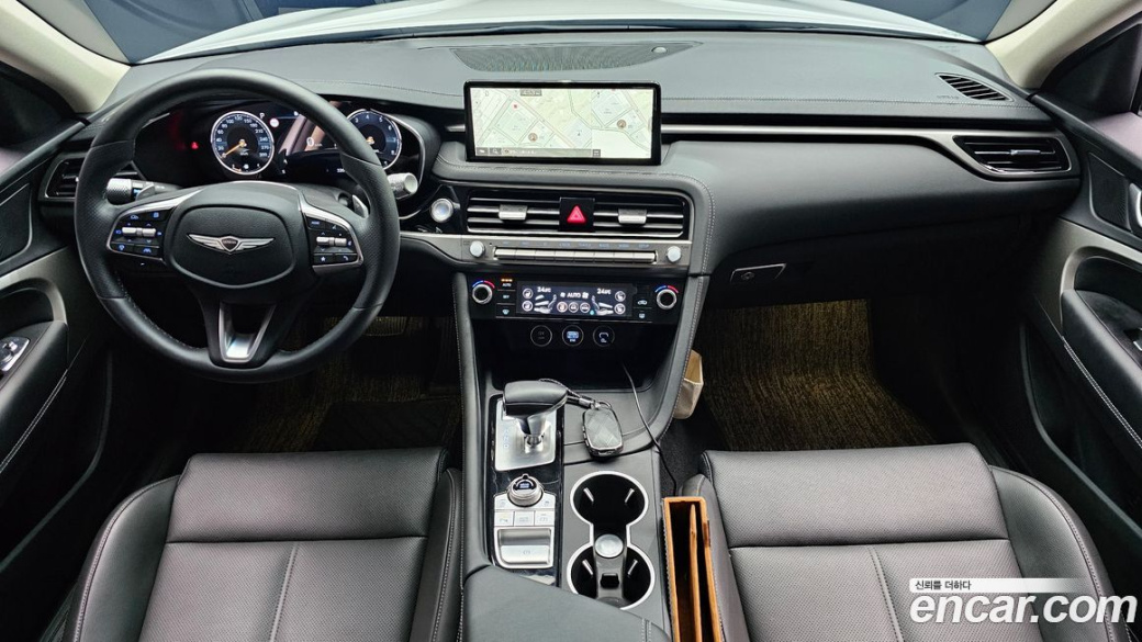 Genesis G70 Gasoline 2.5T 4WD, 2025