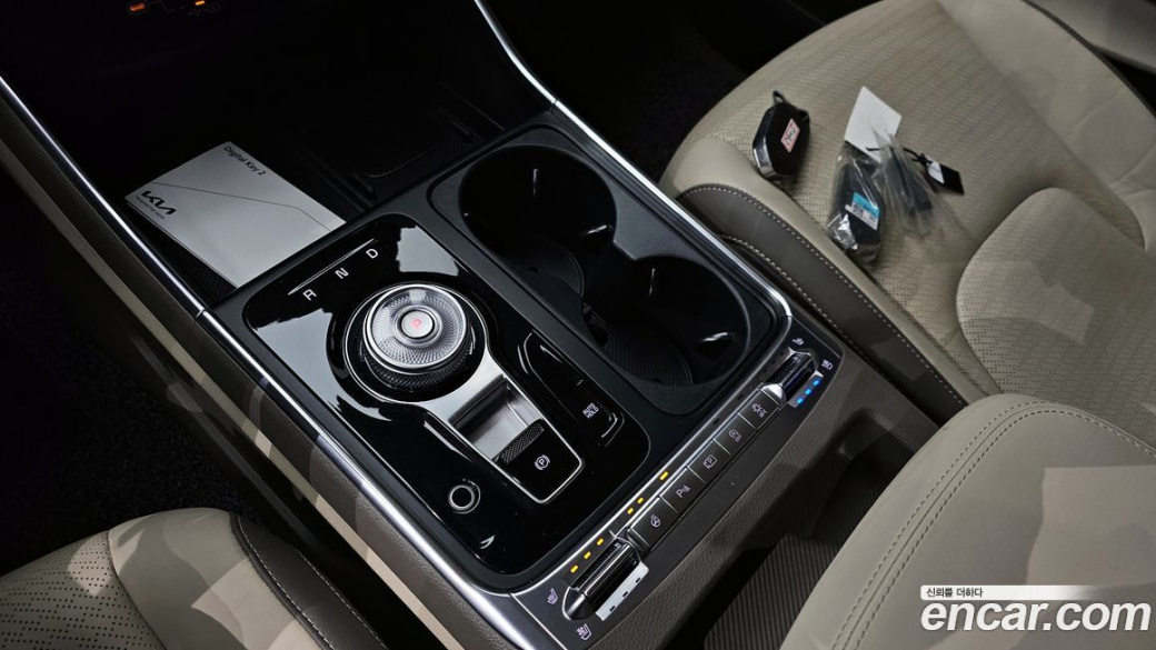 Kia Carnival 9-Seater Gravity, 2025