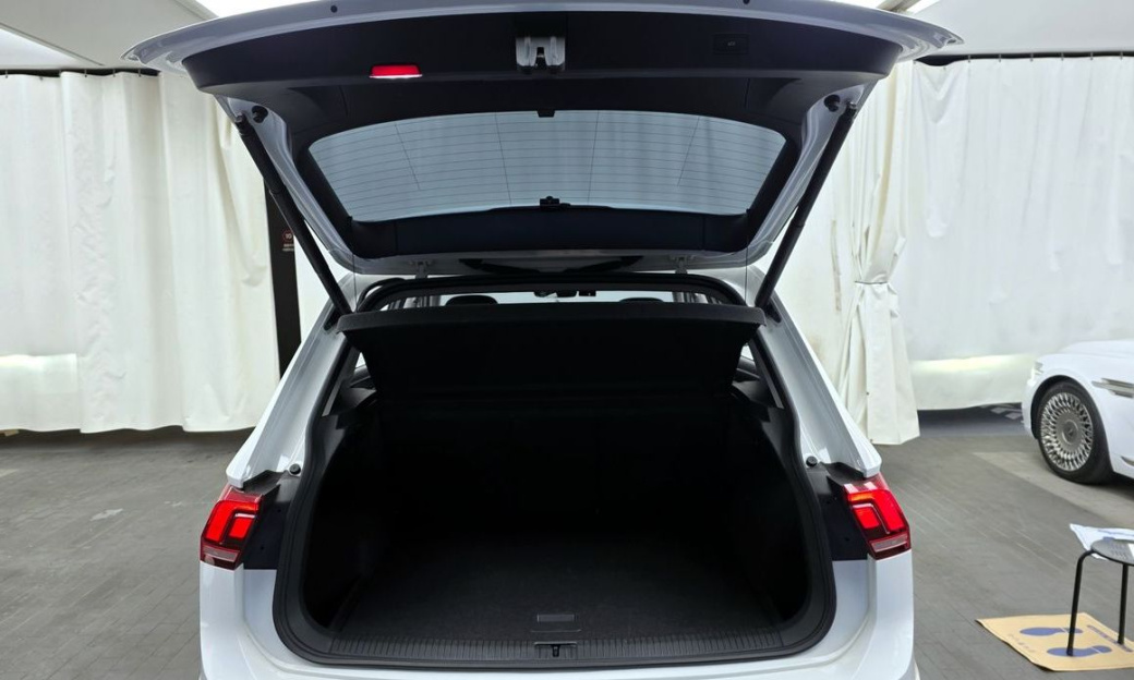 Volkswagen Tiguan 2.0 TDI Premium, 2023