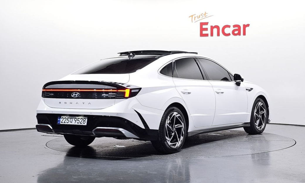 Hyundai Sonata 2.0, 2024