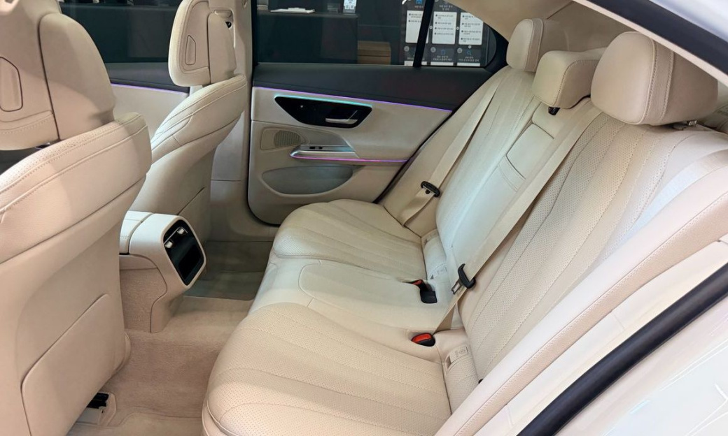 Mercedes-Benz E-Class E220d 4MATIC Exclusive, 2024