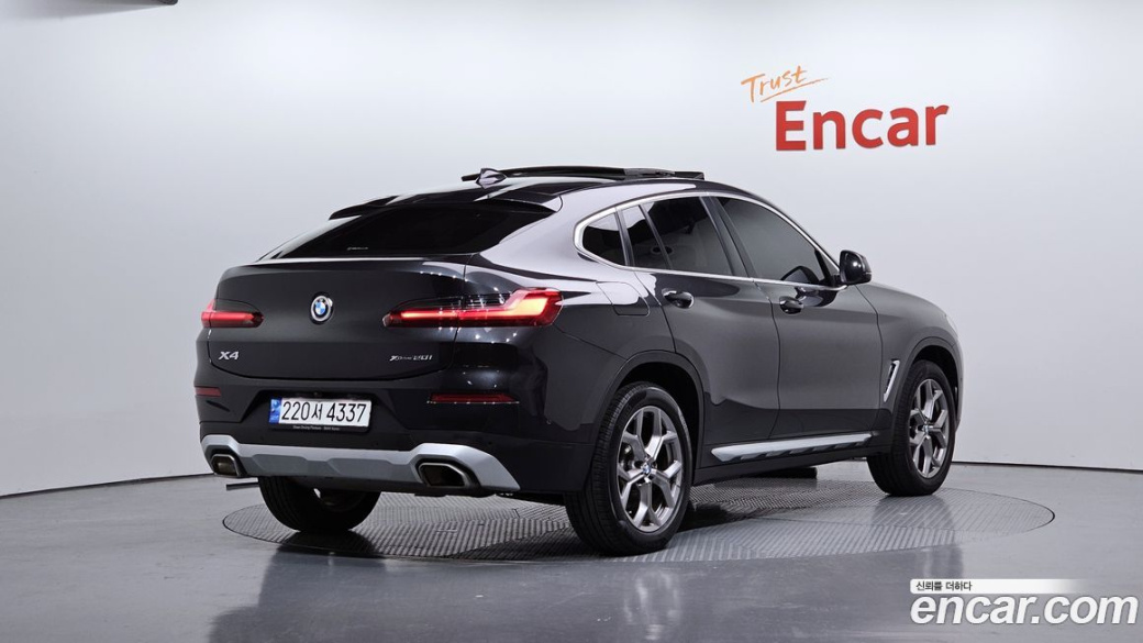 BMW X4 xDrive20i xLine, 2023