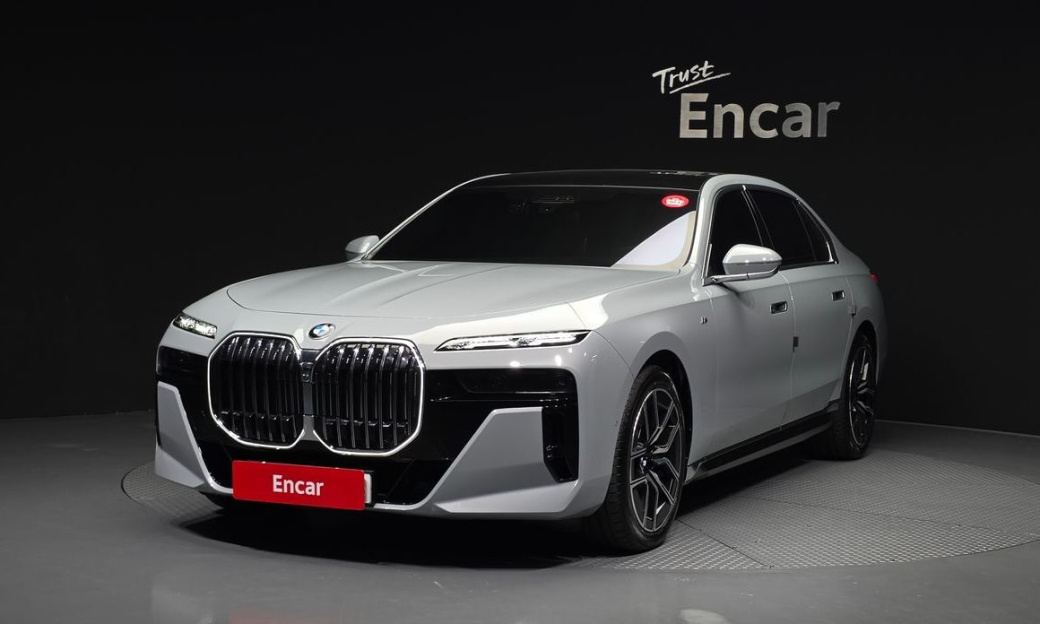 BMW 7-Series 740d xDrive M Sport, 2025