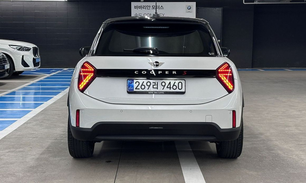 Mini Cooper 5 Door Favoured, 2025