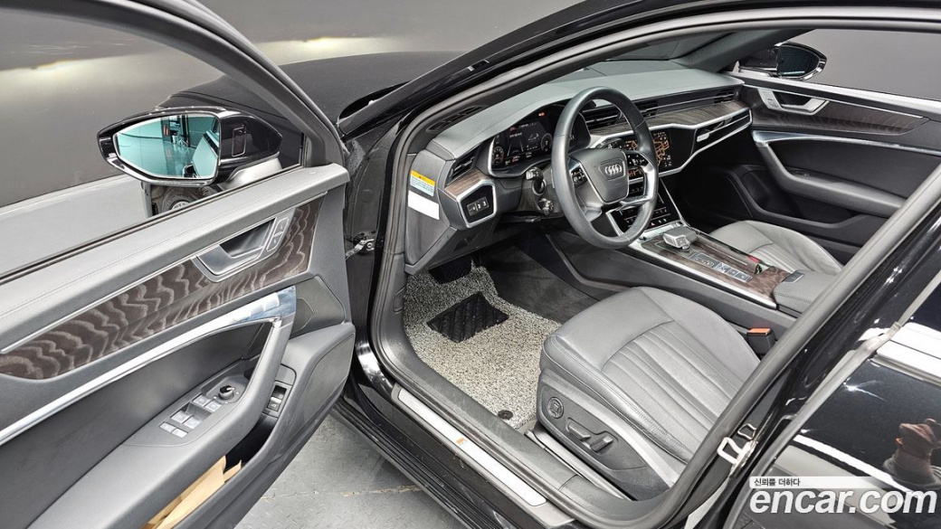 Audi A6 45 TFSI Quattro Premium, 2023