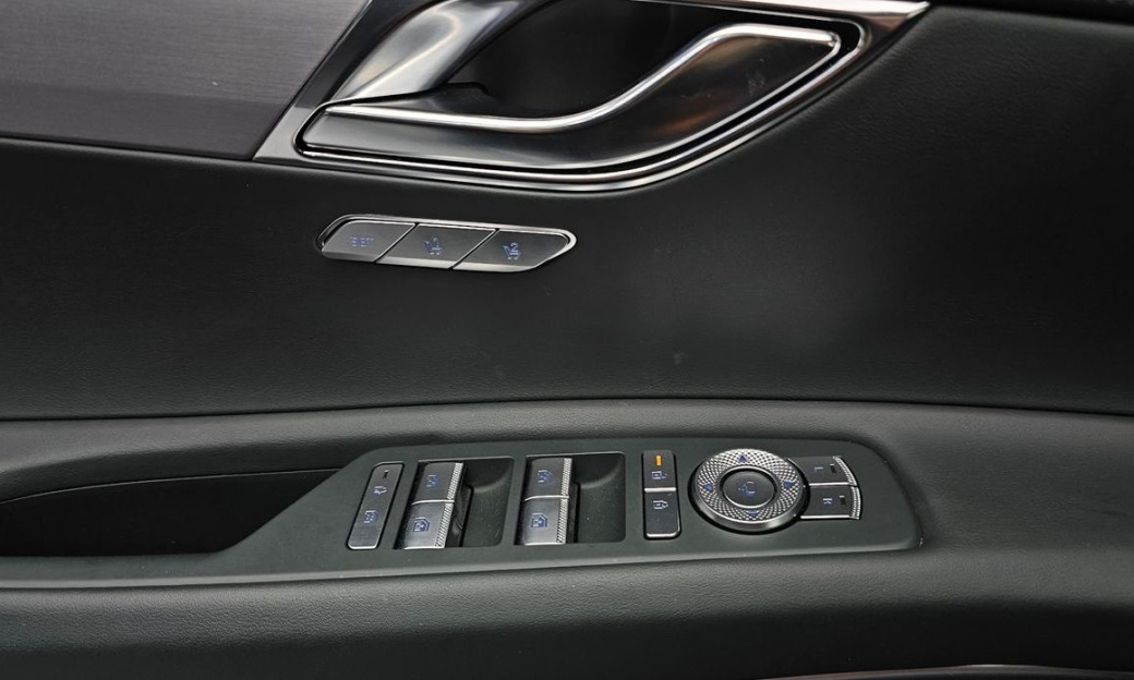 Genesis GV80 2.5T Gasoline AWD, 2024