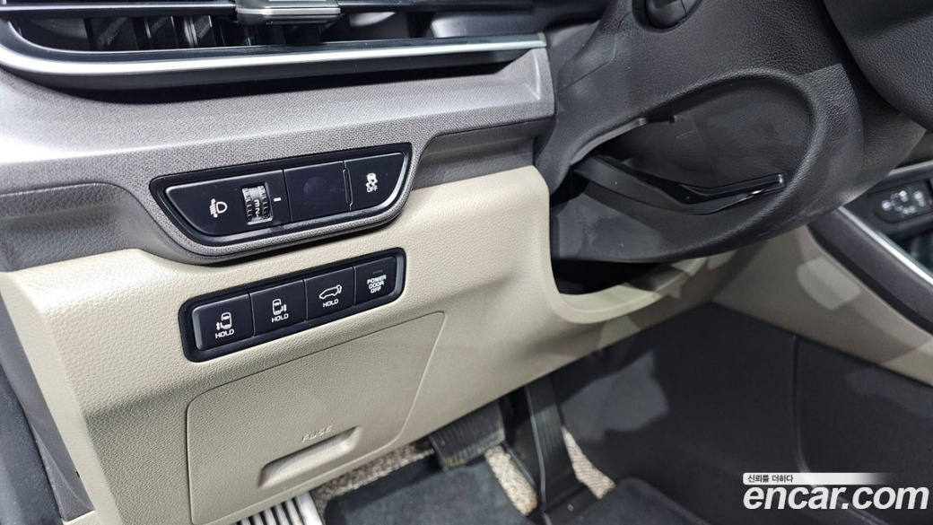 Kia Carnival 9-Seater Noblesse, 2024