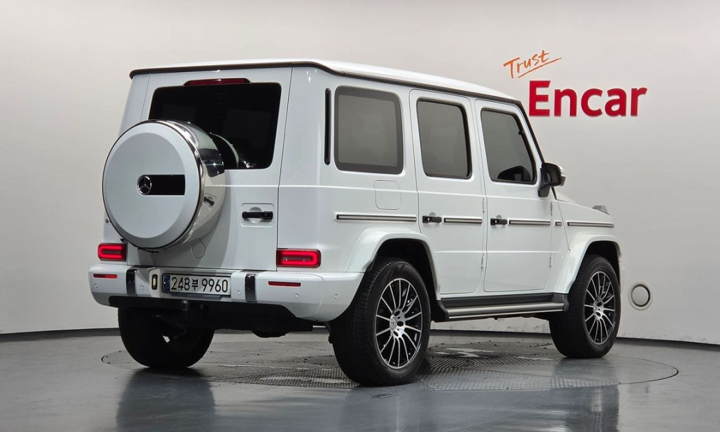 Mercedes-Benz G-Class G400d, 2023
