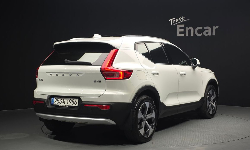 Volvo XC40 B4 Ultimate Bright, 2023