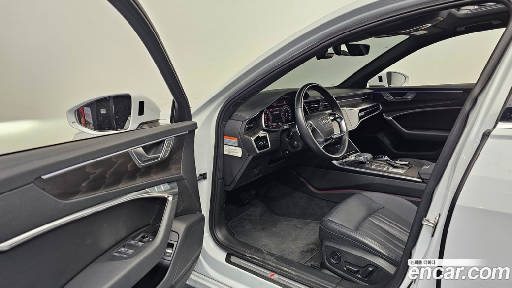 Audi A6 45 TFSI Premium, 2023