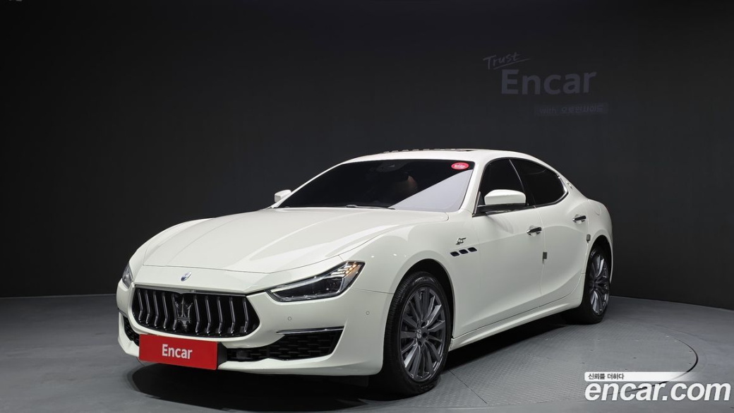 Maserati Ghibli 2.0 GT, 2022