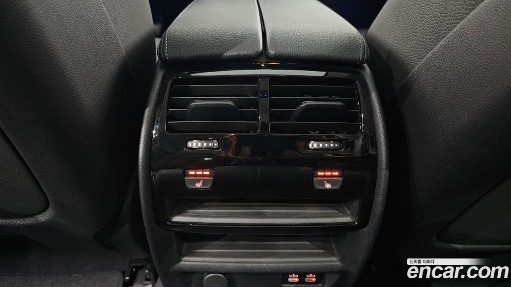 BMW 5-Series 520i Luxury, 2022