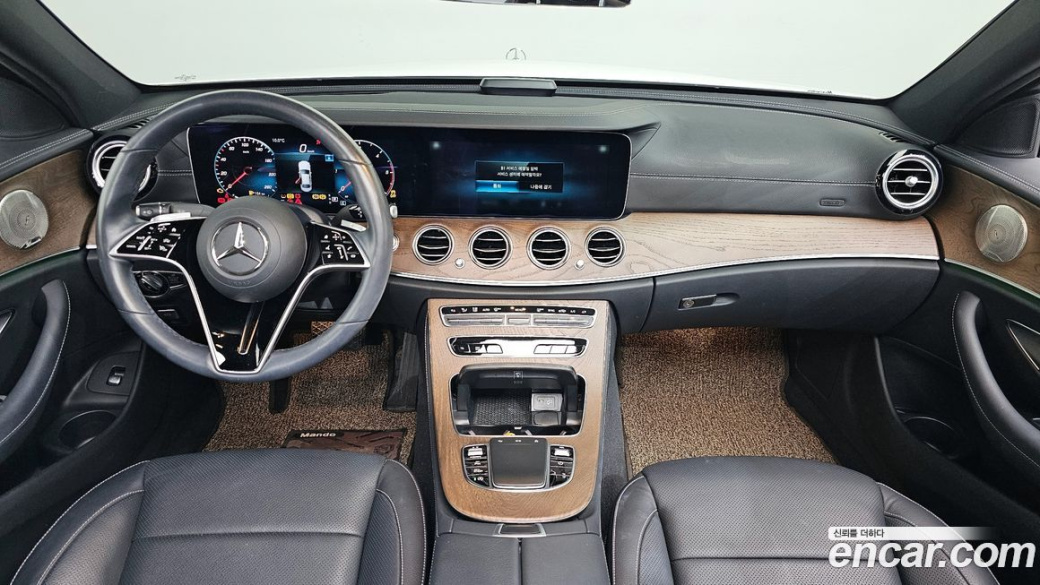 Mercedes-Benz E-Class E220d 4MATIC Exclusive, 2022