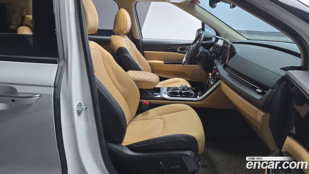 Kia Carnival 9-Seater Noblesse, 2023