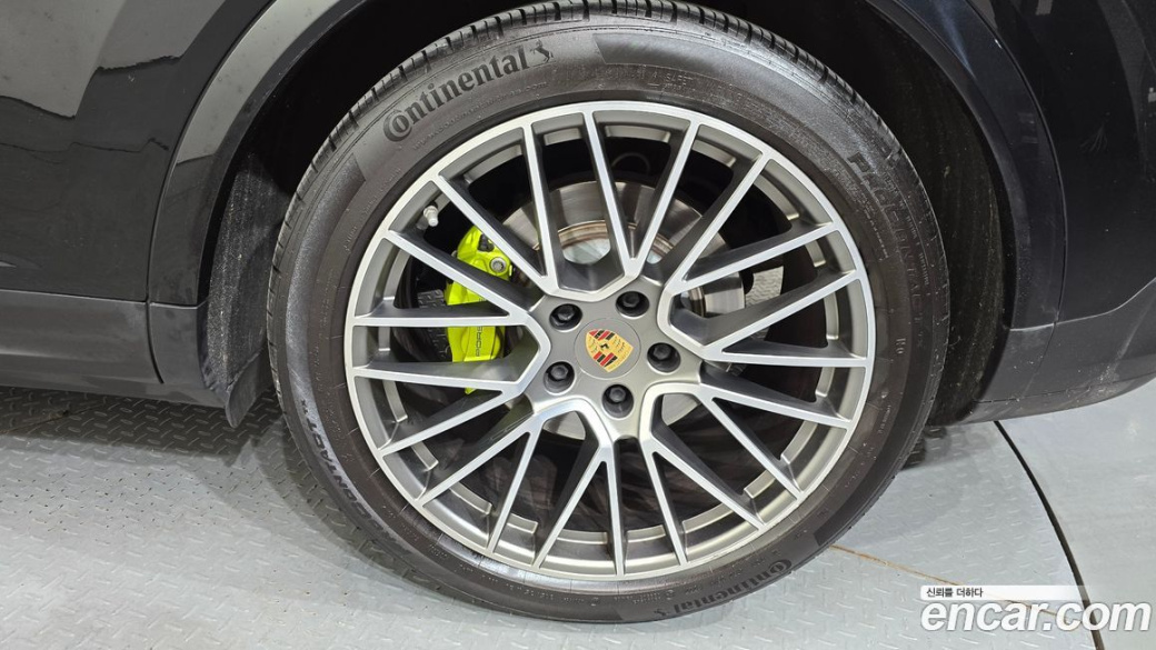 Porsche Cayenne 3.0 COUPE PLATINUM EDITION, 2023